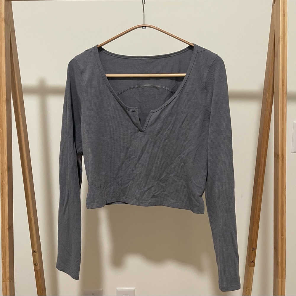 Lululemon discontinued Long Sleeve Top in London grey